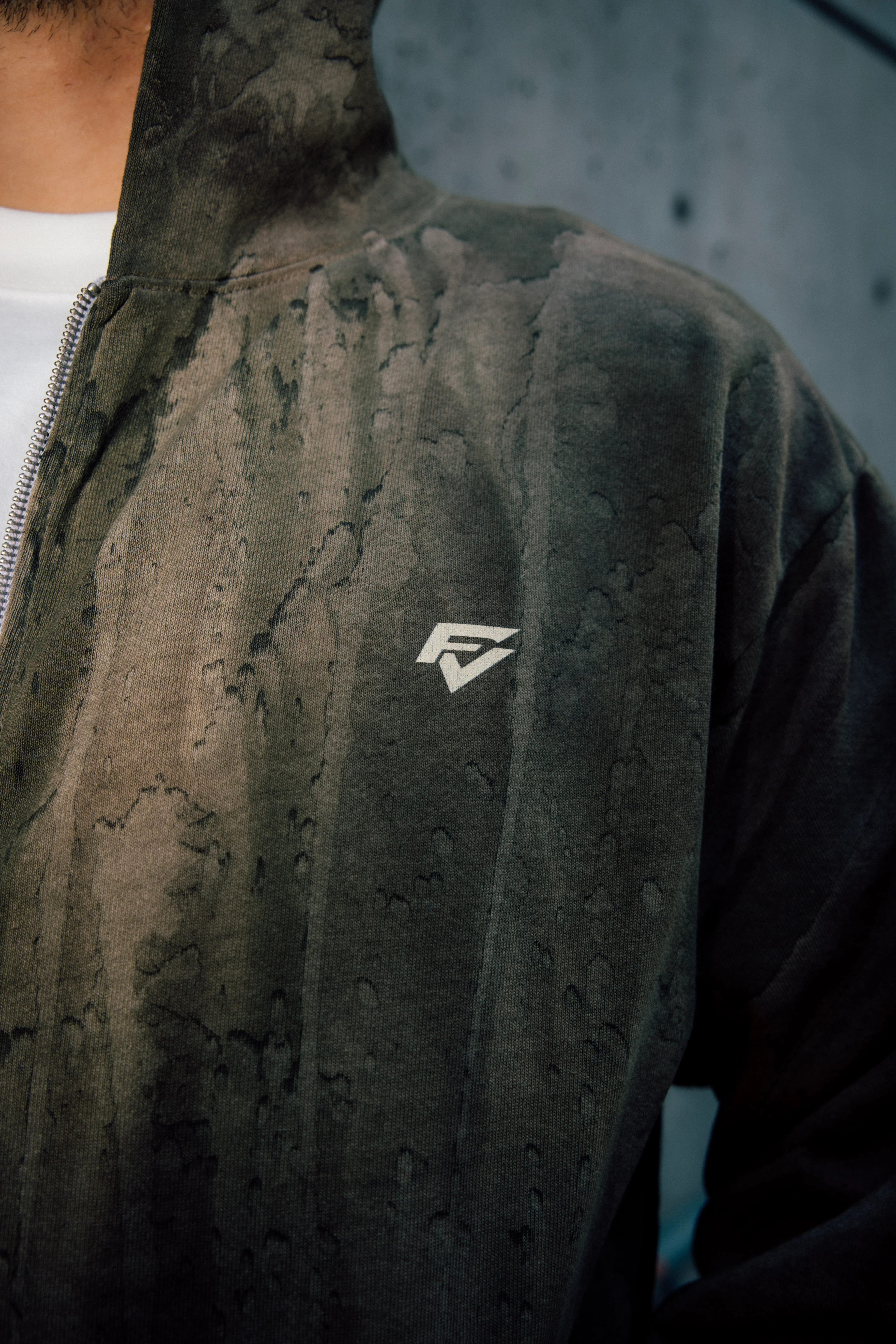 FV Tiger Camo Hoodie - Image 4